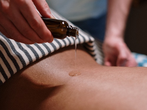 Massages4u - Aromatherapy Massage